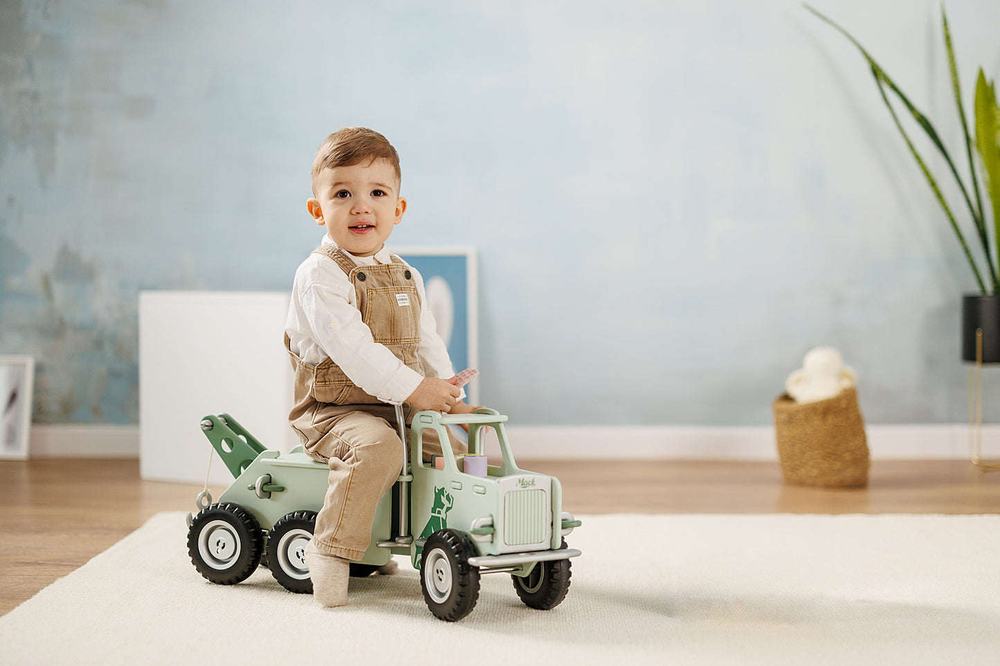 Mack Ride-On Truck Light Green