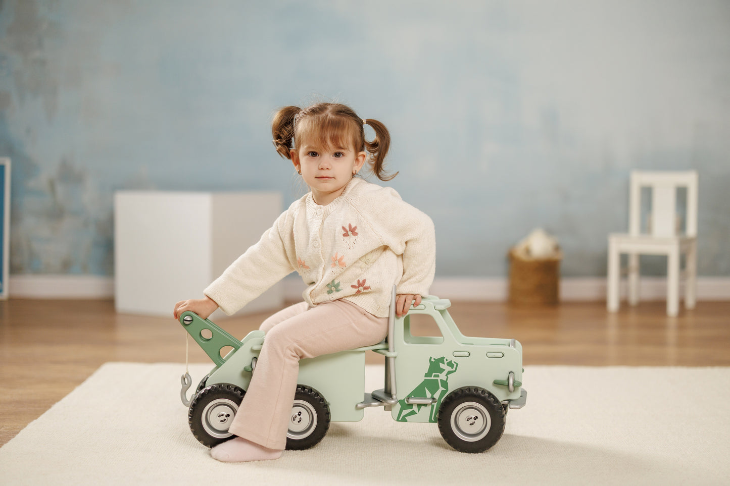 Mack Ride-On Truck Light Green