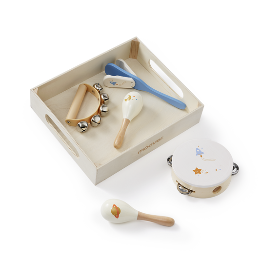 Music set space in wooden tray