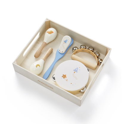 Music set space in wooden tray