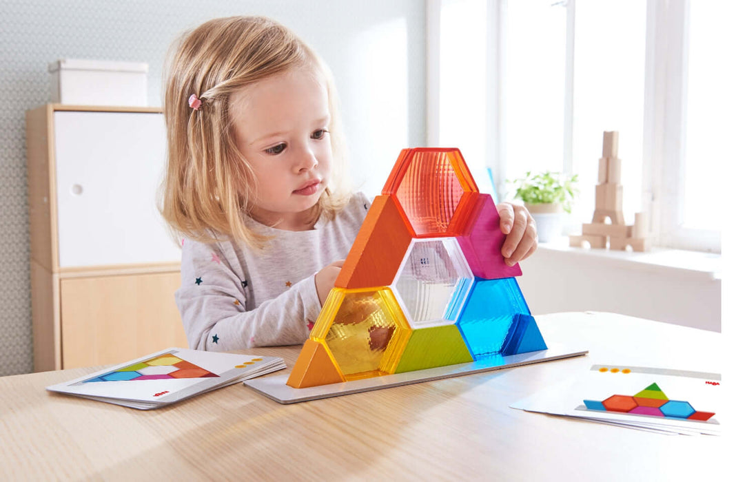 Jeu d'empilement de cristaux de couleur